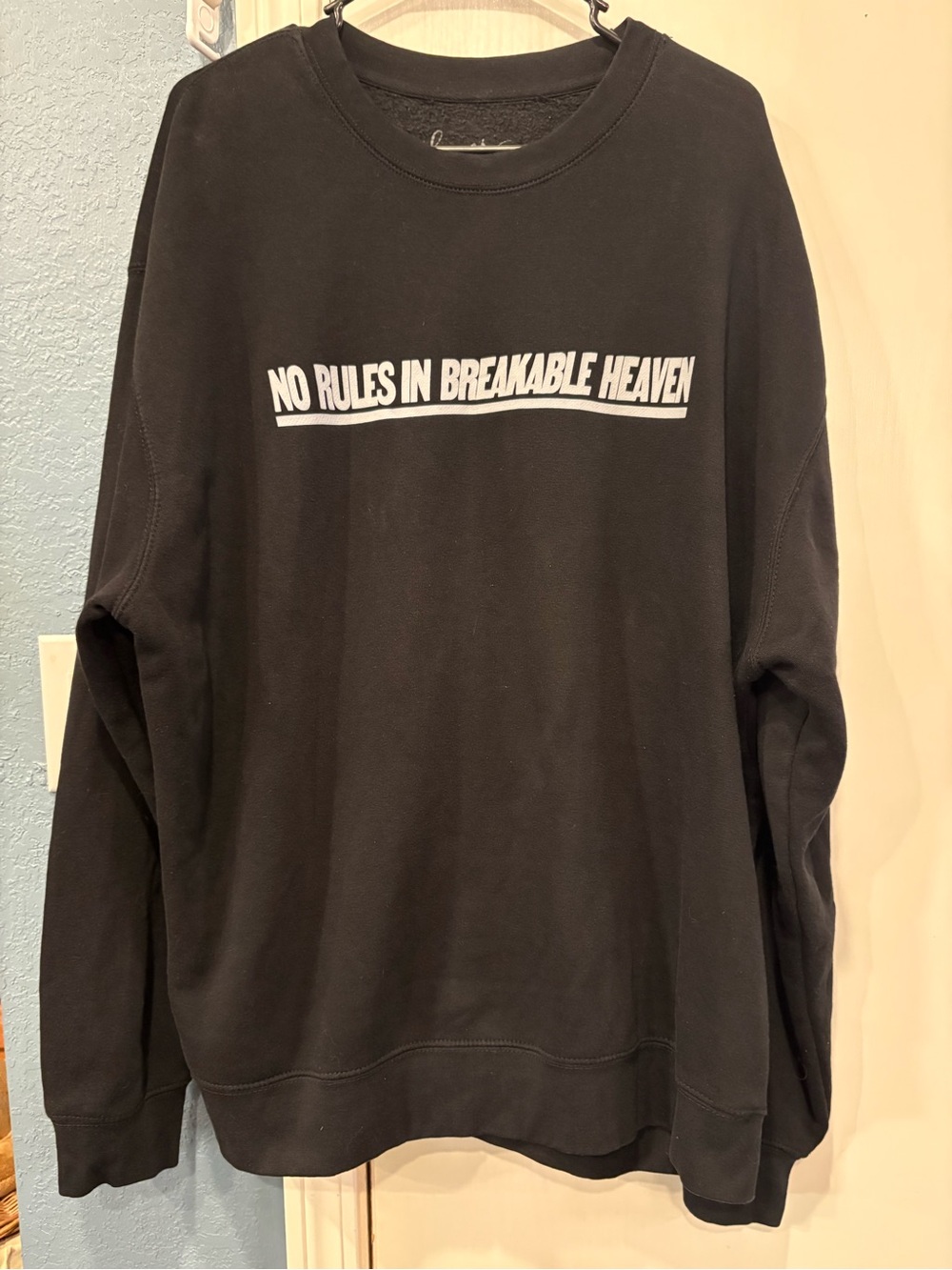 Taylor swift  Crewneck Sweatshirt - 'No Rules In Breakable Heaven' XL